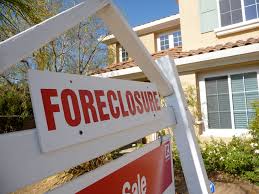 Who's liable if you're injured in an accident on foreclosed property?