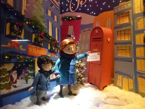 Holiday Displays in NJ Workplaces: What’s Legal?