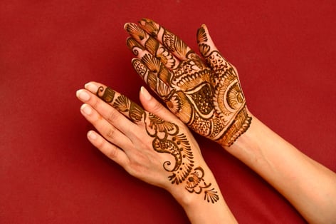 Camden Employee Claims Religious Discrimination over Henna 
